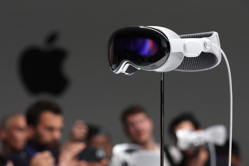 Apple Vision Pro, em exposição.