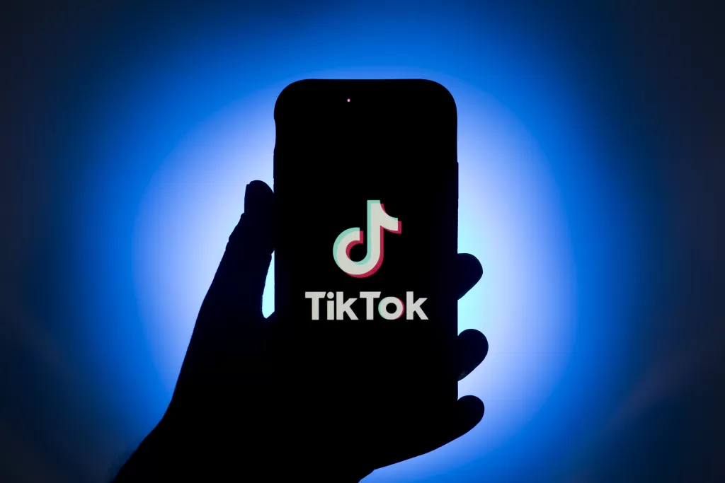 TikTok pode ser condenado a pagar R$500 a cada usuário no Brasil